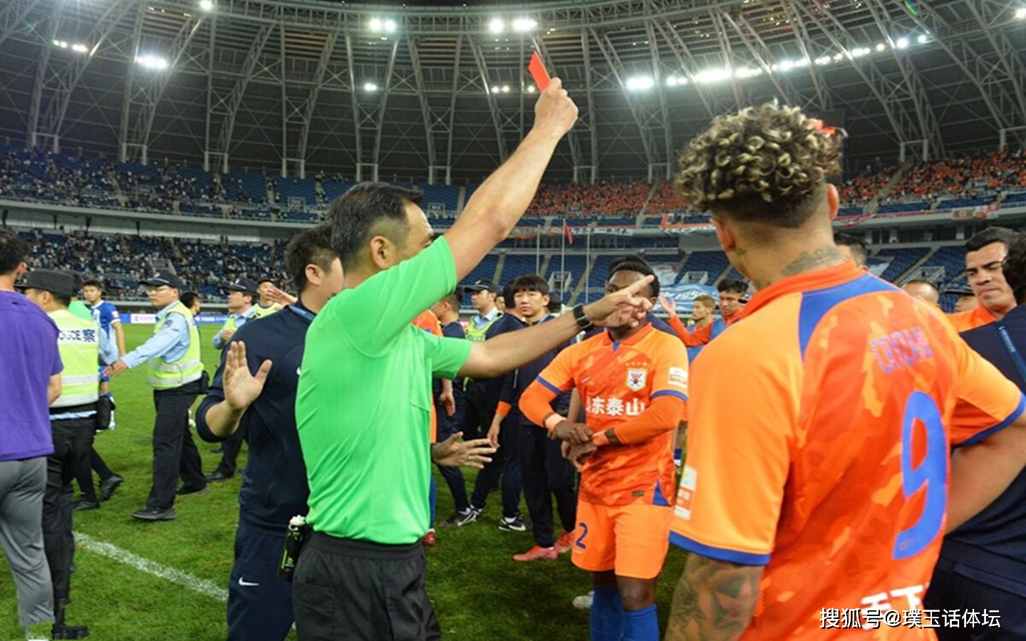 包含庐州雄鹿队守住胜果庐州灰熊队,柔道热身赛上演裁判判罚引热议!关键战拿下信心的词条 包含庐州雄鹿队守住胜果庐州灰熊队,柔道热身赛上演裁判判罚引热议!关键战拿下信心的词条