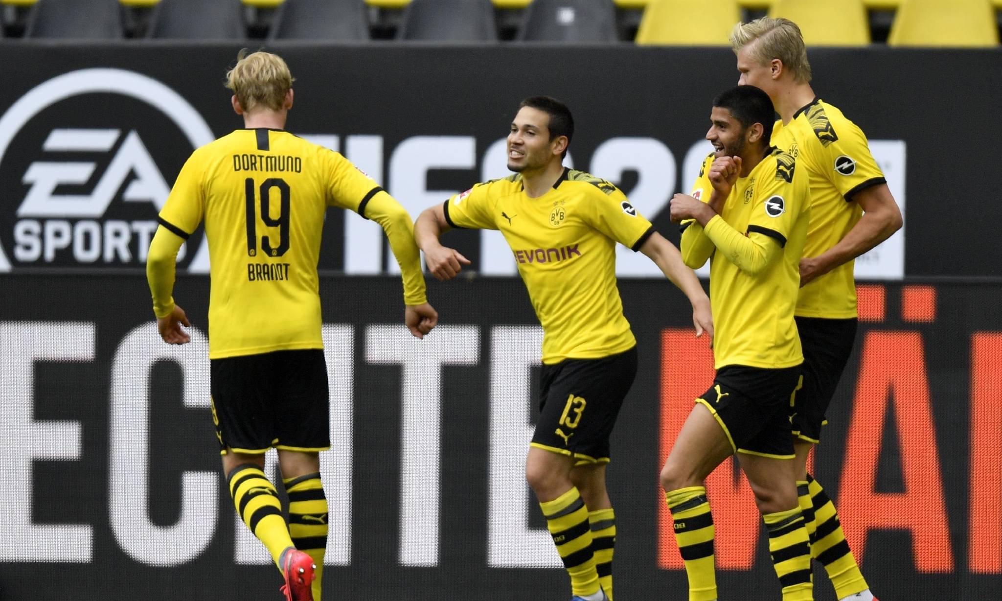 国际比赛日多特蒙德备战国王杯;更衣室发声细节曝光;赛场秩序良好;训练强度明显提升的简单介绍 国际比赛日多特蒙德备战国王杯;更衣室发声细节曝光;赛场秩序良好;训练强度明显提升的简单介绍