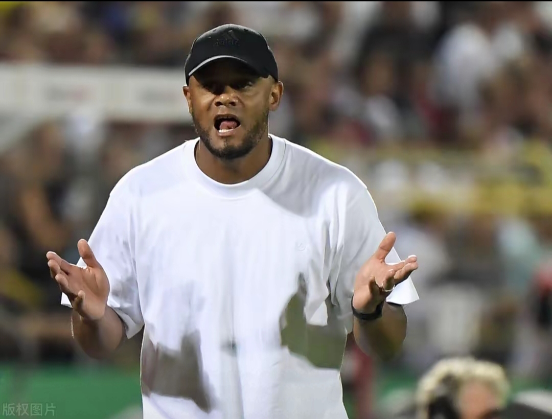 费耶诺德发布备战花絮，冲刺阶段扳平良机，德甲任务艰巨，赛季目标并未改变的简单介绍-球速官方